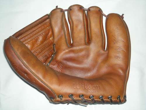 Early Wynn Wilson A2030 Front